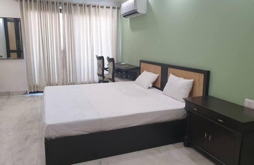New Delhi Appartement | Elegant/Stunning 3 BHK Apt in Connaught Place