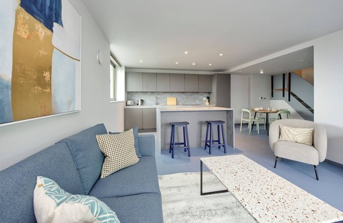 Poplar Appartement | Elegant two-bedroom apartment in vibrant Poplar