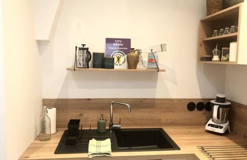 Minimes - Barriere de Paris Appartement | Elégant appartement urbain avec parking : explorez la ville à pied!
