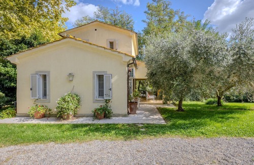 Manciano Villa | Elegant villa with pool in the Tuscan countryside, 45 minutes’ drive from the beaches of Argentario