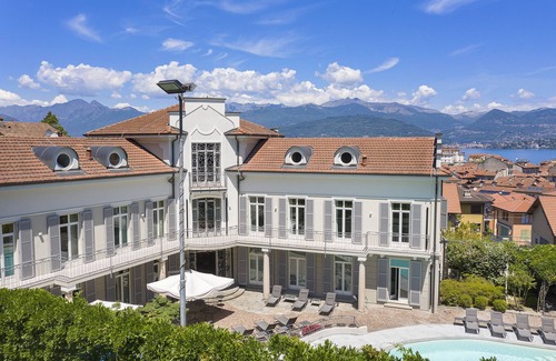 Stresa Villa | Villa élégante avec piscine et tennis à côté du centre-ville! - Villa Virginia