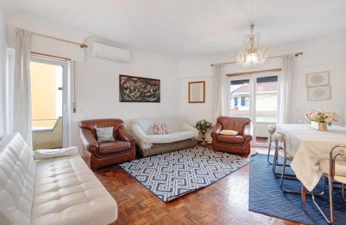 Cascais Maison | Elegant Vintage House with barbecue