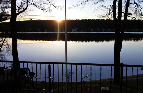 Milton Maison | Elegant Waterfront Cottage with Private Dock
