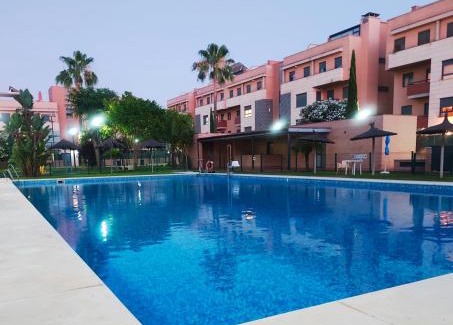 Camas Appartement | Elegante apartamento con piscina A un paso de Sevilla San Miguel