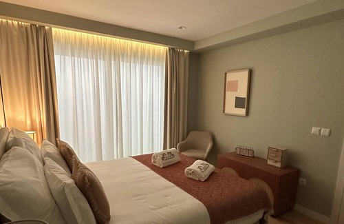 Restelo Appartement | Elegante Apartamento,totalmente remodelado num típico Bairro de Lisboeta.