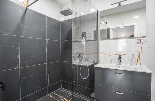 Bozicany Appartement | Elements Apartments & Renata