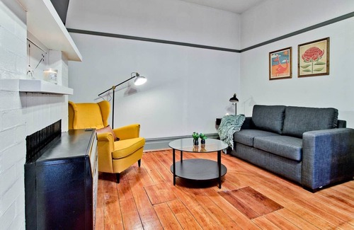Goulburn Maison | "Elements of Goulburn" Entire 1 bedroom Apartment