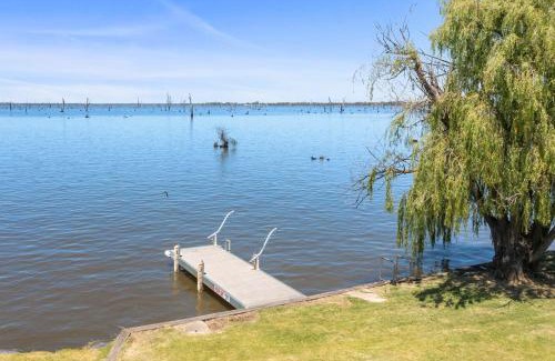 Yarrawonga Maison | Elements on the Waters Edge, Yarrawonga