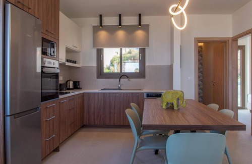Adele Villa | Eleni - Trois Chambres Villa, Couchages 6