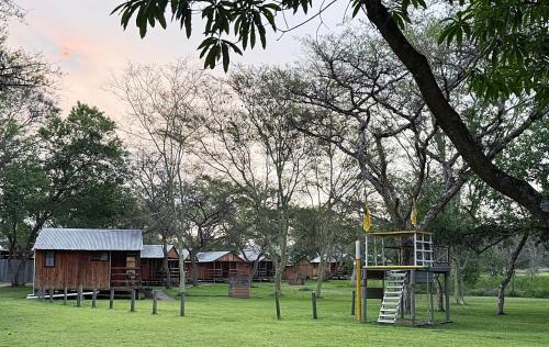 Mbombela Chalet De Ski | Elephant 2 Chalet Hippo Waterfront Lodge
