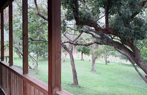 Mbombela Chalet De Ski | Elephant 2 Chalet Hippo Waterfront Lodge