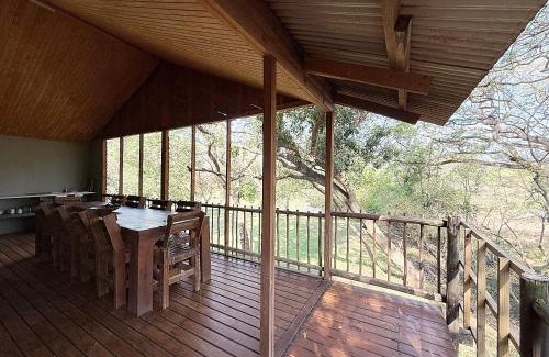 Mbombela Chalet De Ski | Elephant 2 Chalet Hippo Waterfront Lodge