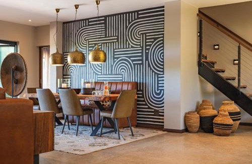 Belfast Cabine | Elephant Point
