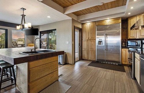 Payson Cabine | Hill Top Cabin- 5 Acre Retreat! Cabine rustique avec salle de jeux impressionnante! SLEEPS 20