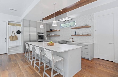 South River City Maison | Elevated Luxury + Two Pools - Chelsea Oak Combo!