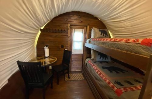Bridgeport Maison | Elevated West Wagon Stay - Spacious Cozy and Charming