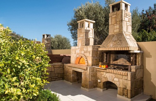 Palaiokastro Chalet De Ski | Elia 3 ,cozy two-level maisonette,close to Heraklion