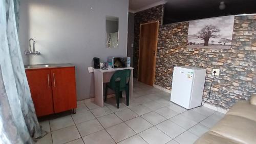 Louis Trichardt Maison | Elim Pink House Accommodation