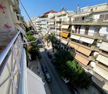 Patras Appartement | Elina's Spacious Apartment in Patras with private parking