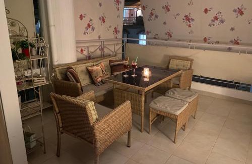 Patras Appartement | Elina's Spacious Apartment in Patras with private parking