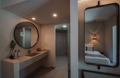 Paralia Kourna Hôtel | Eliros Mare Beachfront Poem Hotel
