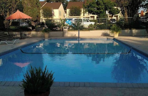 North San Antonio - SAT Copropriété | Eli’s and Emm’s Condo