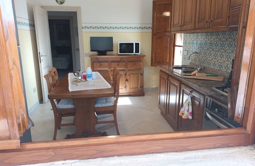 Camaiore Appartement | Elisabeth house comfort & relaxation.Among the hills and the sea in absolute peace.