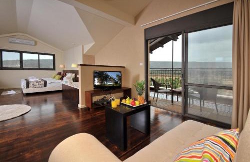 Amka Cabine | Elisheva Boutique Suite