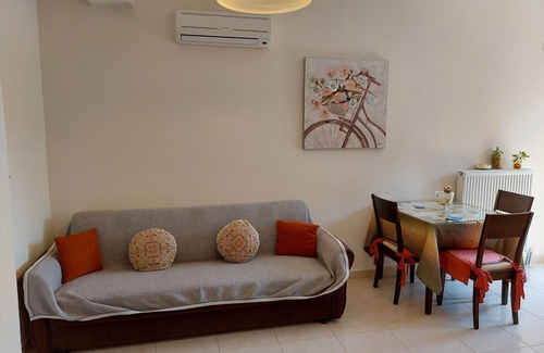 Kefalonia Appartement | Elisso cozy one bedroom apartment with a wonderful garden