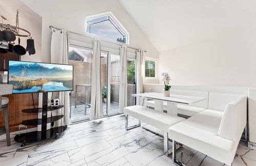 Val Vista Lakes Copropriété | Elite Lakeside Oasis in Gilbert