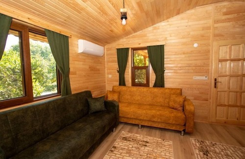 Adrasan Chalet De Ski | Eliz Apart & Bungalow