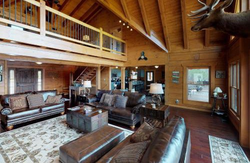 Tazewell Maison | Elk Lodge