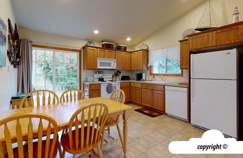 Sunset Beach Maison | ELK`S HOLLOW at Sunset Beach, Warrenton: Near Ocean