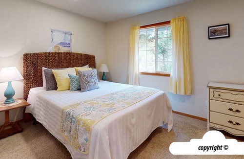 Sunset Beach Maison | ELK`S HOLLOW at Sunset Beach, Warrenton: Near Ocean