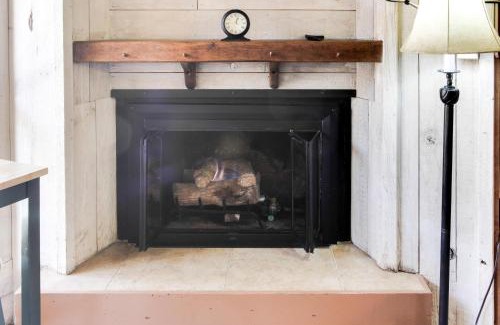 Elkhorn Village Hôtel | Elkhorn Studio Condo - The Clocktower