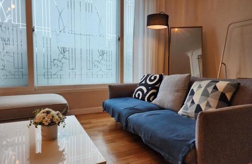 Sinjeong-dong Appartement | Ellastay Seoul Wide House Subway Station Area Family Travel Recommendation