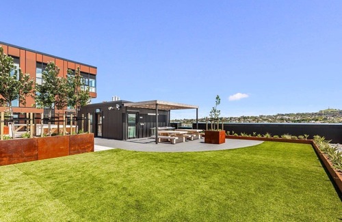 Greenlane - Ellerslie Appartement | Ellerslie Escape: 2BR + Balcony by Zodiak Stays