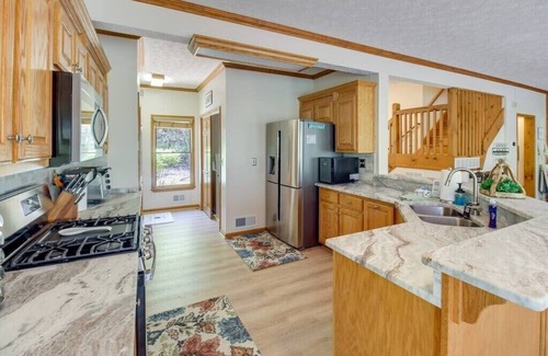 East Ellijay Maison | Ellijay Riverfront Home w/ Gameroom & FirePit