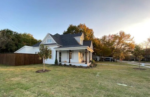 Waxahachie Maison | Ellis Historic Home -SAGU- 5min from Downtown Wax.
