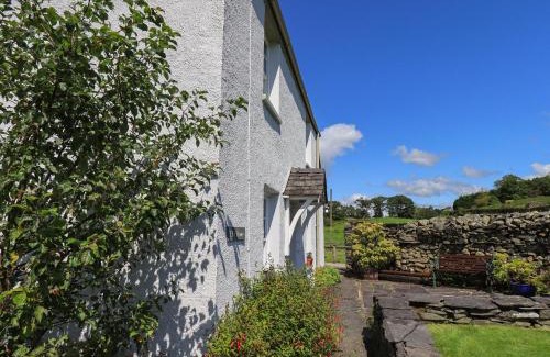 Torver Maison | Ellis Howe