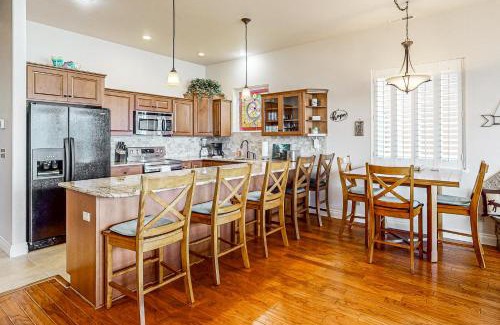 East Hope Maison | Ellisport Bay House (Main Home)