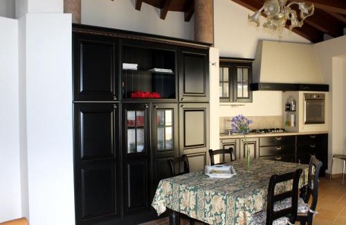 Marone Appartement | ello Apartment for Lake Adventures