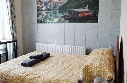Weston-super-Mare Maison | Elm Tree Guest House