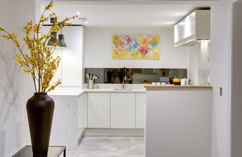 Harrogate Appartement | Elmleigh Nook - Central Harrogate Apt with Parking