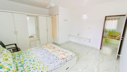 Bengaluru Appartement | ELO House - Spacious 2BHK Apartment with Kitchen, Malleswaram