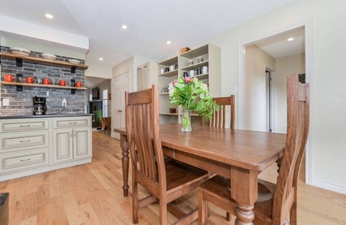 Elora Appartement | Elora Grandeur: The Pinnacle Retreat"