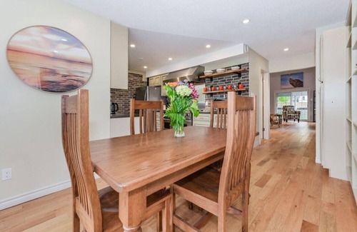 Elora Appartement | Elora Grandeur: The Pinnacle Retreat"