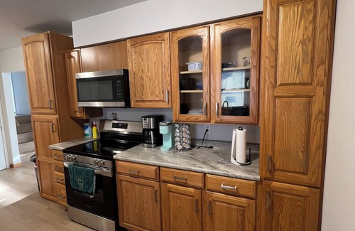 Rochester Maison | Elton Hills Park Quite 3-bedroom Spacious Home