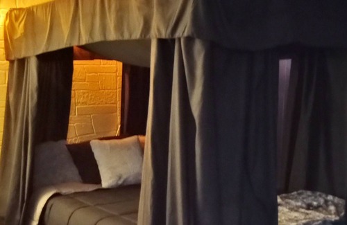 Meridian Appartement | Elvira's Secret Lair