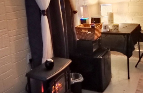 Meridian Appartement | Elvira's Secret Lair